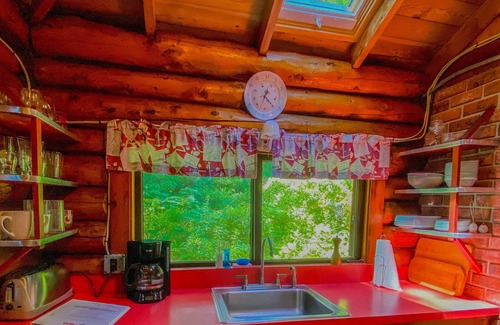 Bayville Cabin | Saltaire: Classic Maine Charm on Linekin Bay with Private Dock & Pond Access!