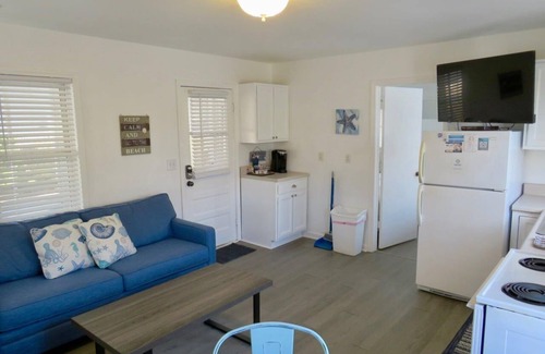 Kitty Hawk Condo | Saltaire Cottages 3: 2BR Steps to Private Beach Access Screened Porch Pool