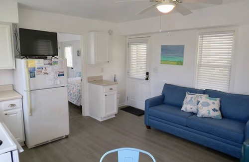 Kitty Hawk Condo | Saltaire Cottages 7: 2BR Steps to Private Beach Access Screened Porch Pool!