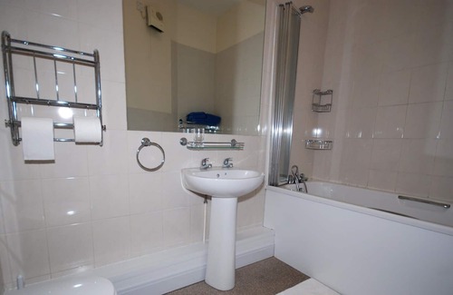 Loftus Apartment | Saltburn Holidays 1 Park View Loftus