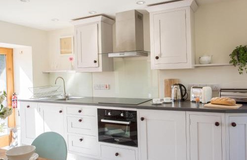 Worlington House | Salters