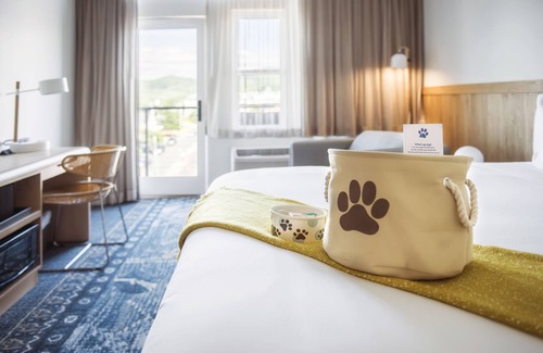 Seaside Hotel | SaltLine Hotel