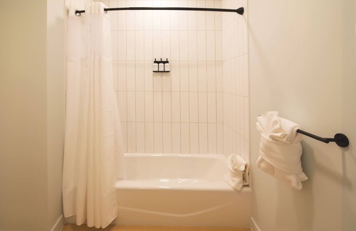 Seaside Hotel | SaltLine Hotel