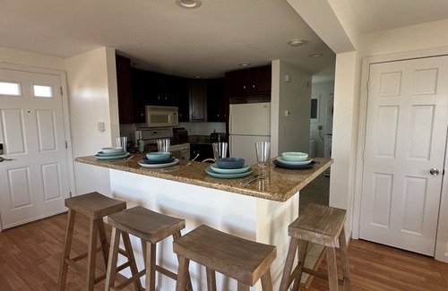 Fairhaven House | Saltmarsh Beach House steps from the beach!