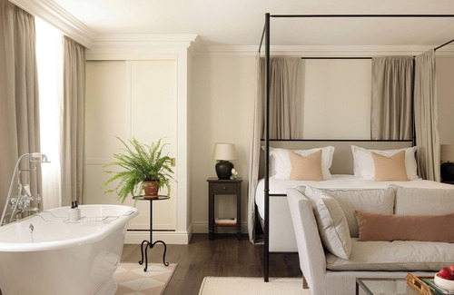 Sandsend Hotel | Saltmoore