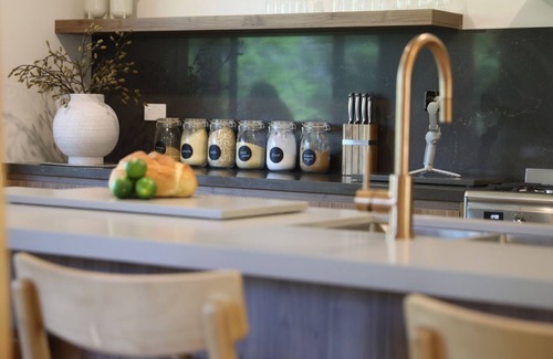 Barringella Cottage | Saltwater Creek - Wombat Hollow