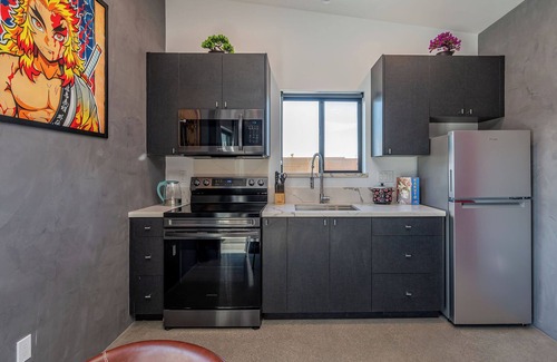 Yucca Valley House | Saltwater Pool/Sauna/Mini Golf/JT Nat Park/Firepit