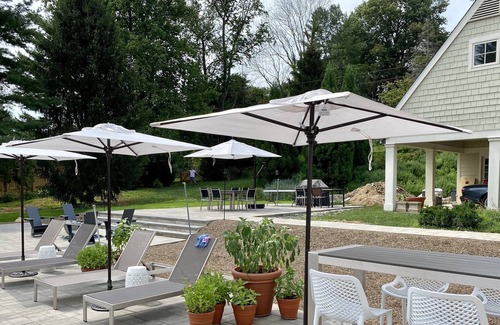 Long Green House | Saltwater Pool, Six person Hot Tub, Propane Fire Pit, Outdoor Dining Terrace.