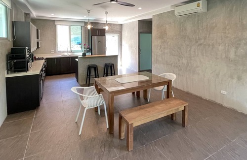 Mae Rim Villa | Saltwater Pool Villa - FREE Motorbike - Mae Rim - Two Bed
