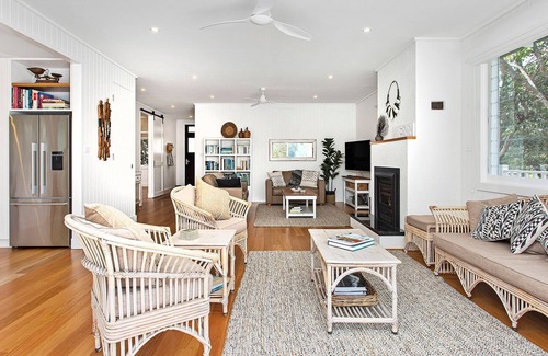 Werri Beach House | Saltwater - walk to the beach