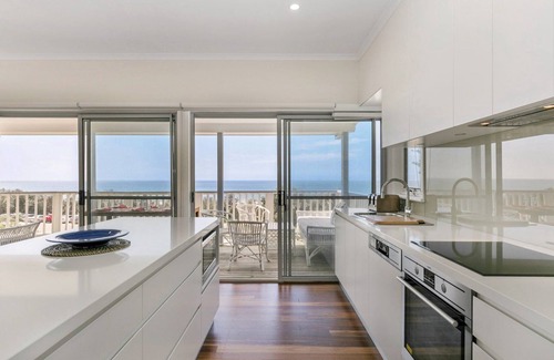 Killcare House | 'Salty Air Beachside Cottage' by Accom Holidays