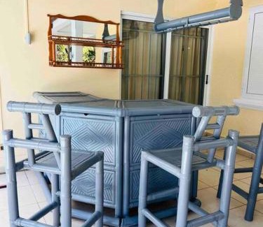 Bain Boeuf House | Salty Château