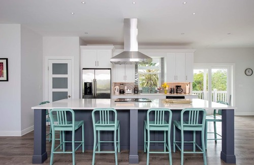 Governor's Harbour House | Salty Dolphin 4 Bedroom Home