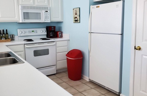 Sunset Beach Condo | Salty Livin & Golf Retreat. Your Relaxing, Stress Free Vacation Awaits You!