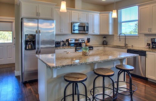 Ocean Shores House | Salty Paws - Oyhut Bay Seaside Village
