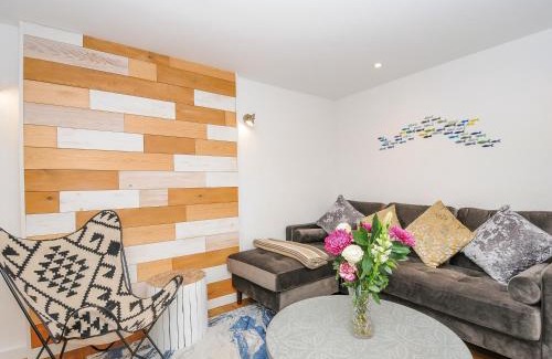 Trebarwith Strand House | Salty Sea Dog