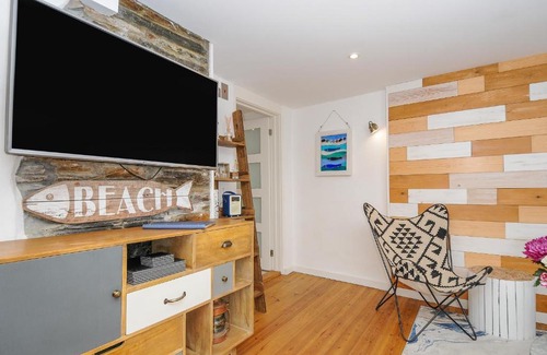 Trebarwith Strand House | Salty Sea Dog