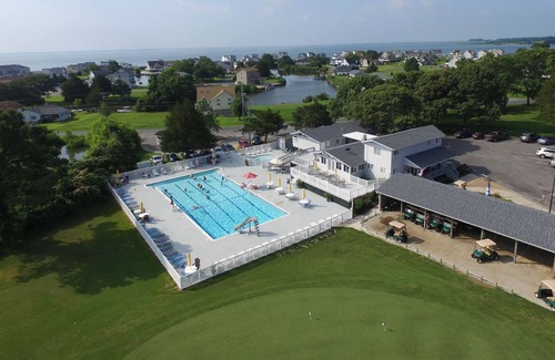 Captain's Cove House | Salty Sea Lyons Landing - Only 20 minutes from Chincoteague Island!