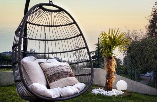 San Zeno di Montagna House | SalvatoreHomes - Luxury Villa with private Dream Garden & BBQ - Casa Palma - a 5 Star Luxury Collection at Lake Garda