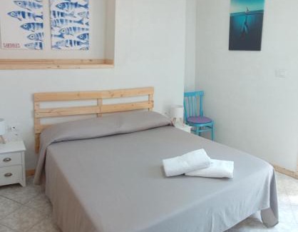 Giardini Naxos Bed & Breakfast | Salvone's house B&B