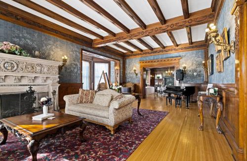 Congdon Park Hotel | Salyards Mansion by Heirloom Boutique Collection