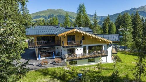 Hochkrimml House | Sam Alm