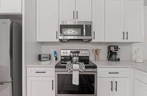 Sandalwood House | Sam Houston Stay in Jacksonville