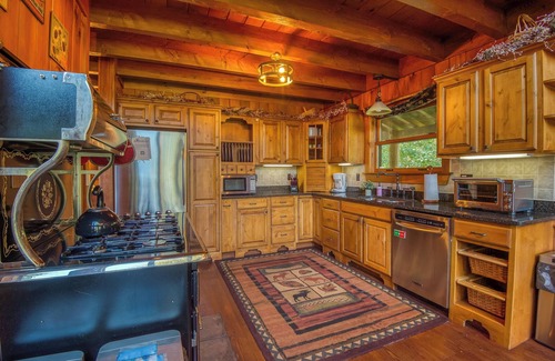 Rangeley Plantation House | Sam-O-Set Lodge | Lakeside Retreat w/Hot Tub, Dock, and Fire Pit