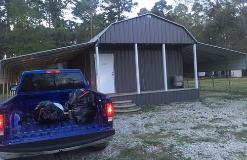 Zavalla Cabin | Sam Rayburn Fishermens GetAway Cabin