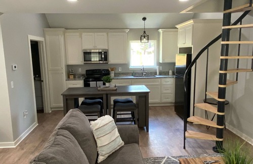 Zavalla Cabin | Sam Rayburn Mid Lake Duplex Cabin A