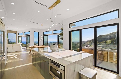 Malibu House | Samara by Stay Awhile Villas