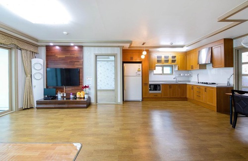 Samcheok House | Samcheok Eoulim Pension