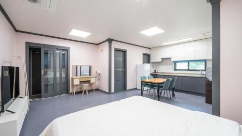 Samcheok House | Samcheok Lamer Pension