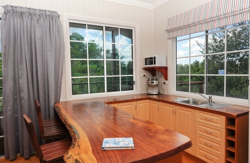 Mount Samson House | Samford Lakes - Spillway Cottage