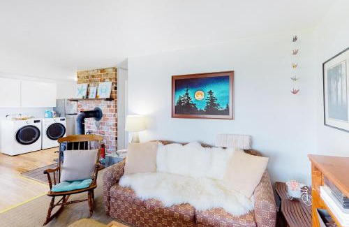 Bow House | Samish Bay Cottage