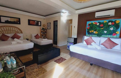 Majayjay Hotel | Samkara Restaurant and Garden Resort