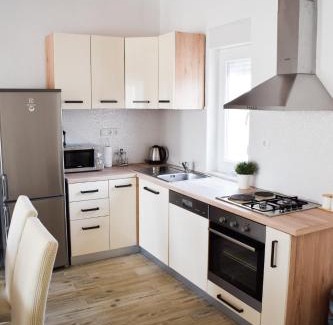 Bristane House | Samodol