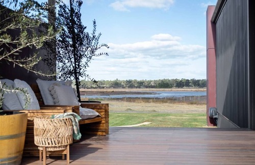 Wonnerup Ski Chalet | Samphire Chalet Peppermint Experience Eco Luxury