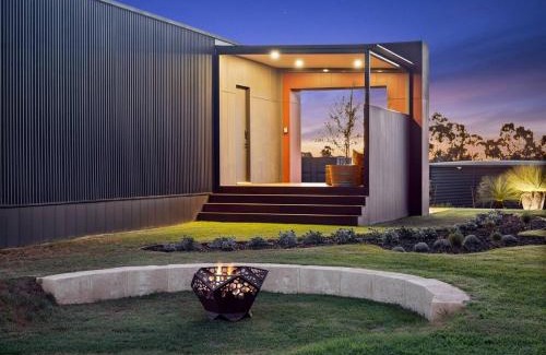 Wonnerup House | Samphire Chalet Peppermint - Experience Eco-Luxury