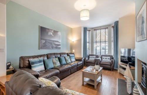 Bacton House | Samphire