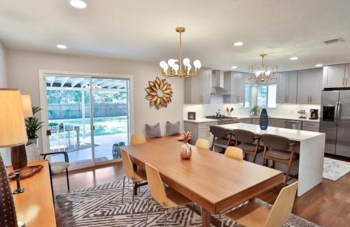 Castle Hills House | San Antonio, Casa Blanca in Castle Hills