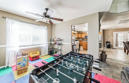 Far North Central House | San Antonio Charming 3 bedroom house