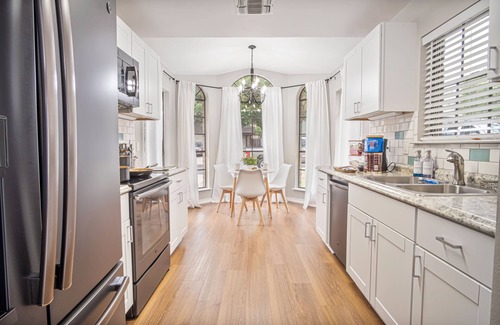 San Antonio House | San Antonio Gem! Heated Pool, Games, Gym & Cozy Comforts