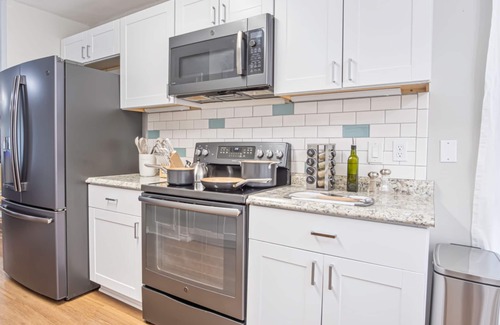 San Antonio House | San Antonio Gem! Heated Pool, Games, Gym & Cozy Comforts