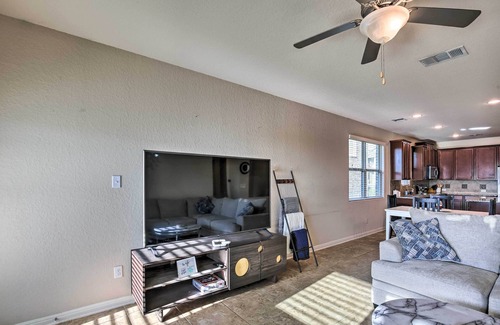 Medina Valley House | San Antonio Home w/Yard ~ 8 Mi to Lackland!