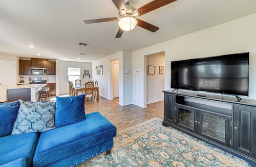 San Antonio House | San Antonio Home w/Pool Access: 11 Mi to SeaWorld