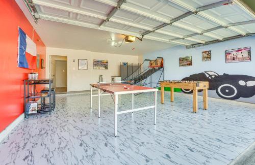 San Antonio House | San Antonio Home with Game Room, 9 Mi to SeaWorld!