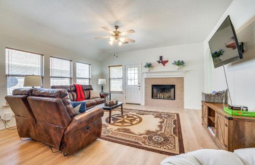 San Antonio House | San Antonio Home with Game Room, 9 Mi to SeaWorld!