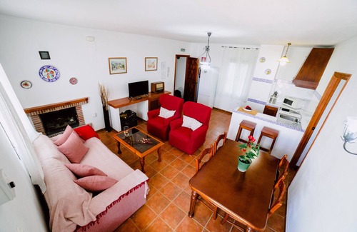 Cabra Cottage | San Antonio Rural House. Villa 3 (3 bedrooms)