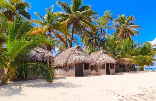Ancon Bed & Breakfast | SAN-BLAS Isla iguana CABAÑAS GUNA YALA Panamá